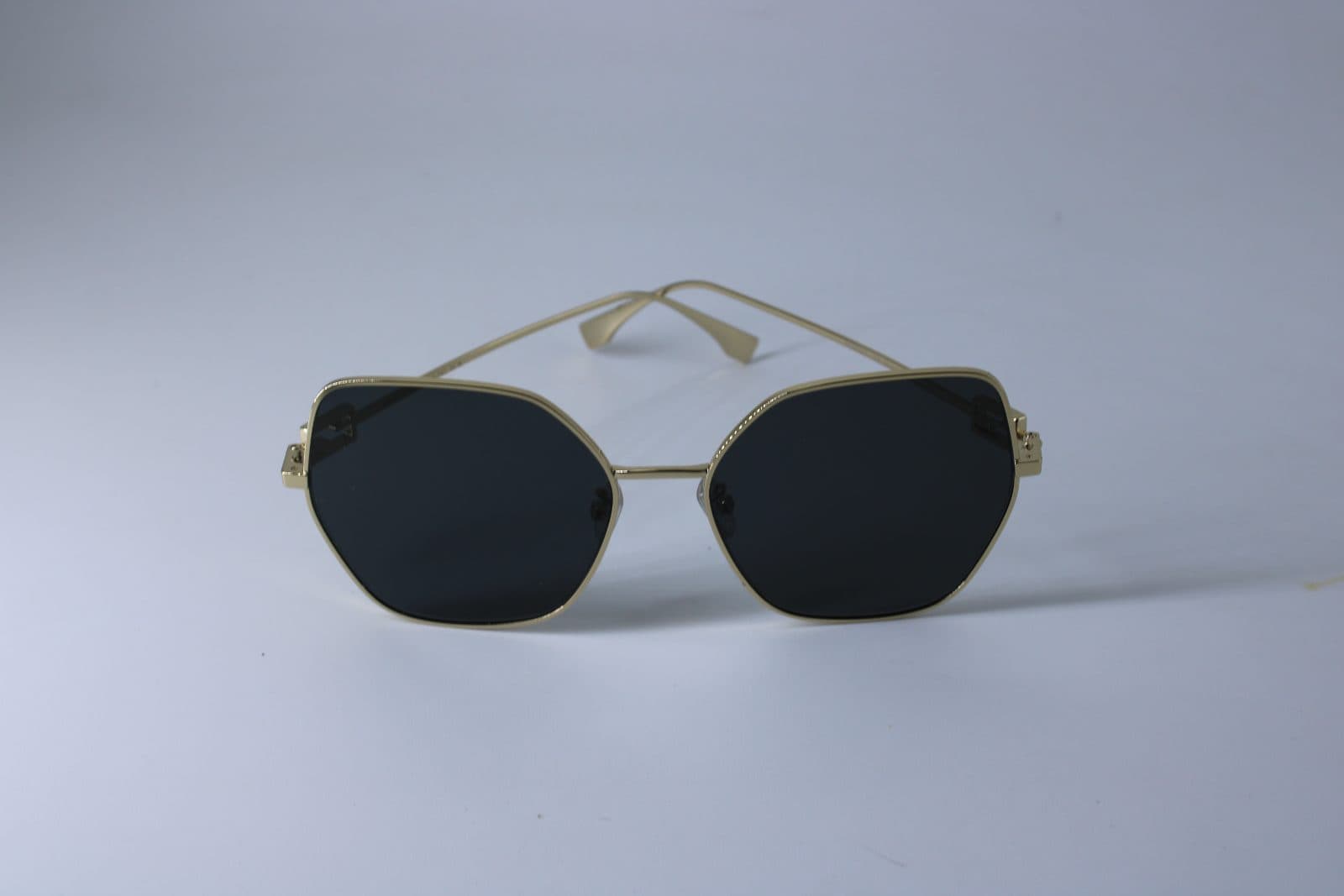 Fendi FE 40033U  10A