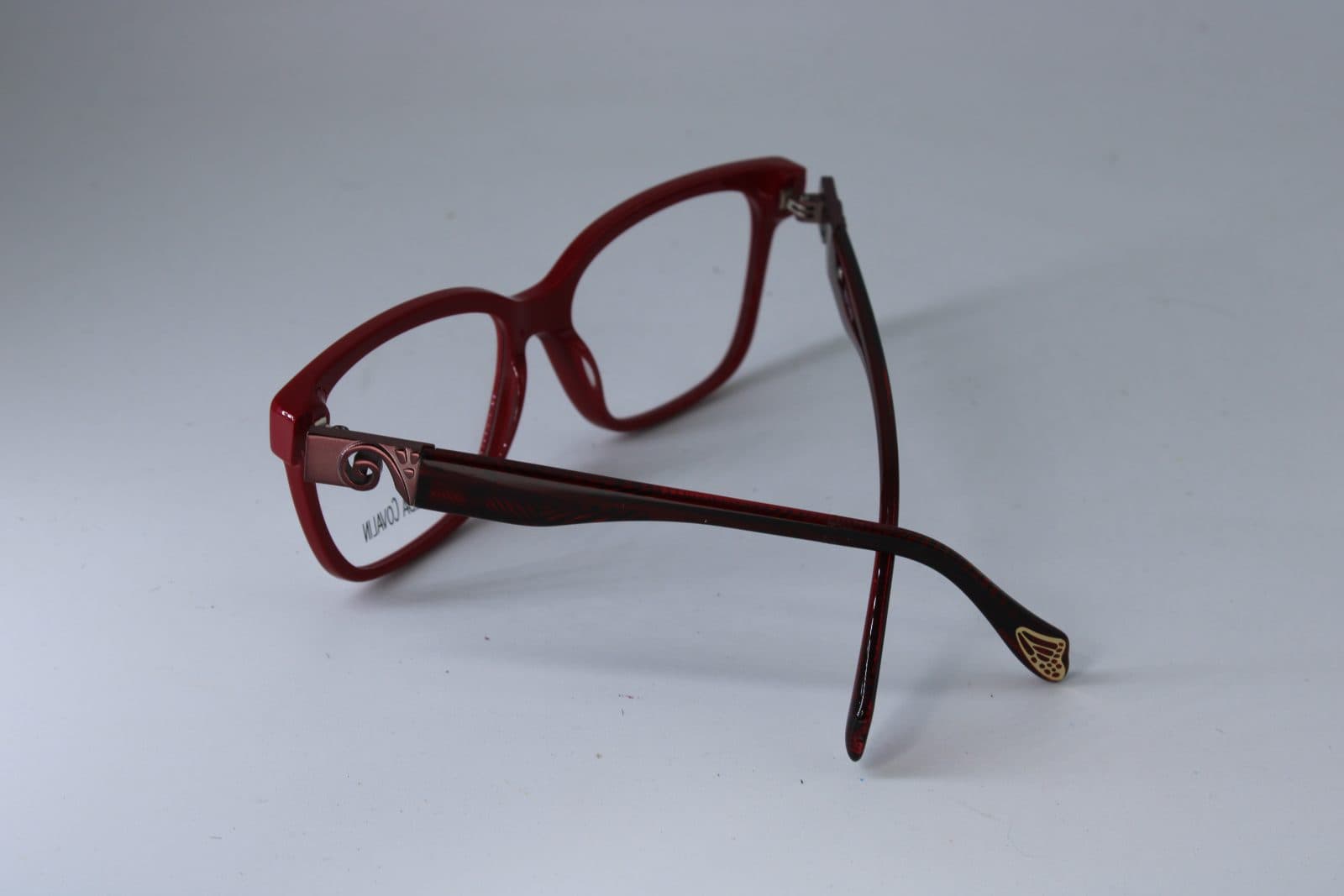 PINEDA COVALIN VPVW28YL0RED34