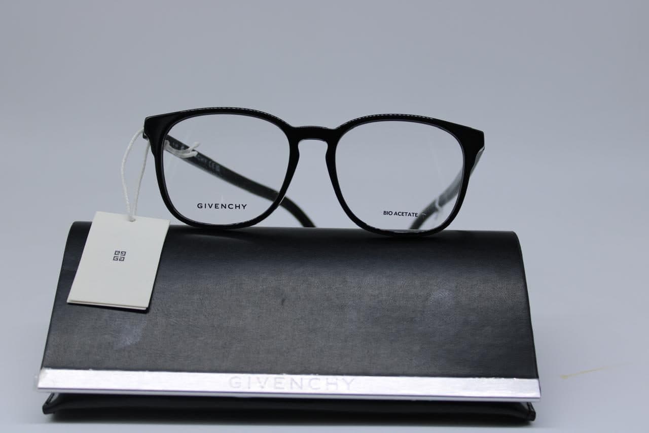 GIVENCHY CLASICO