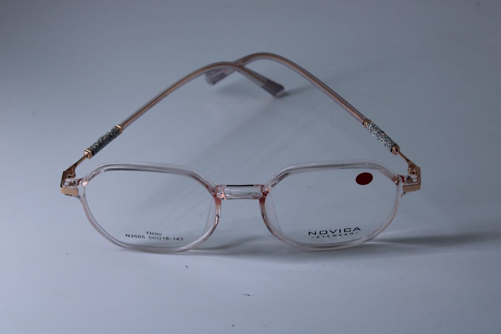 NOVICA N3505 TR90